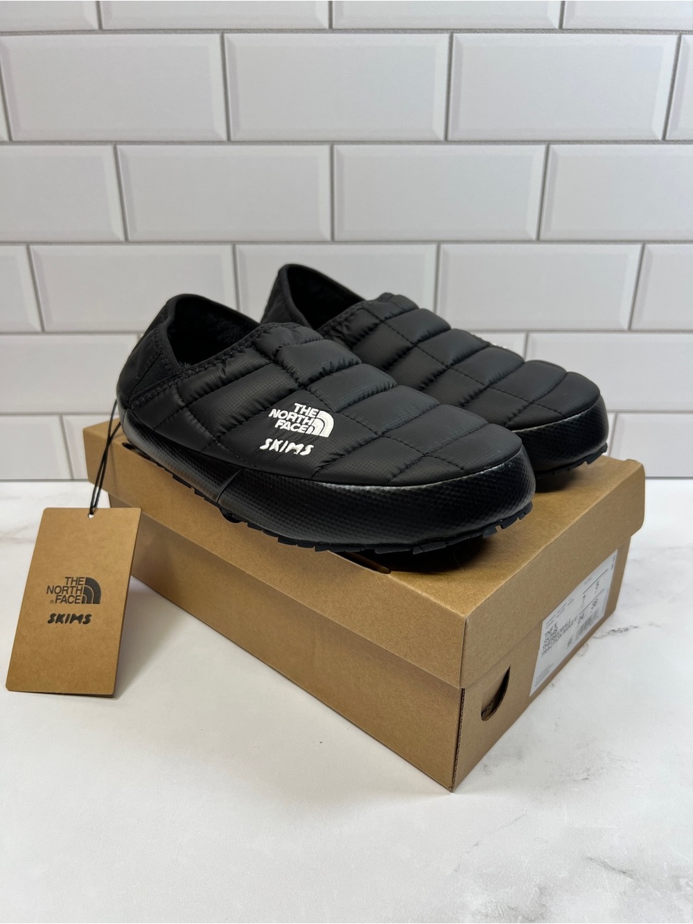 SKIMS x TNF The North Face Thermoball Traction Mule Mules Slippers Slipper Onyx